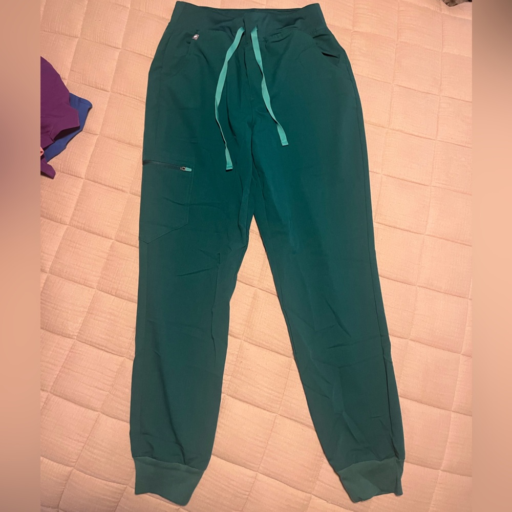 NWOT Figs Zamora High Waisted Joggers Hunter Green Small